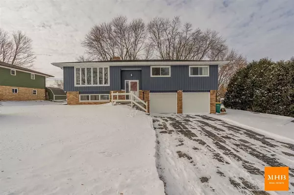 Mount Horeb, WI 53572,214 Golf View Dr