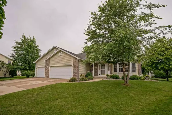 962 Sandpiper Ct, Sun Prairie, WI 53590