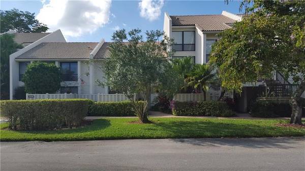 1305 Bridgewood DR, Boca Raton, FL 33434