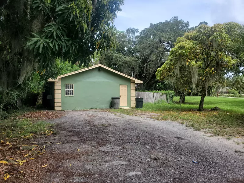 424 N 12th ST, Fort Pierce, FL 34950