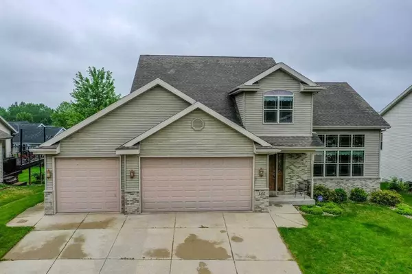 135 Cobham Ln, Sun Prairie, WI 53590