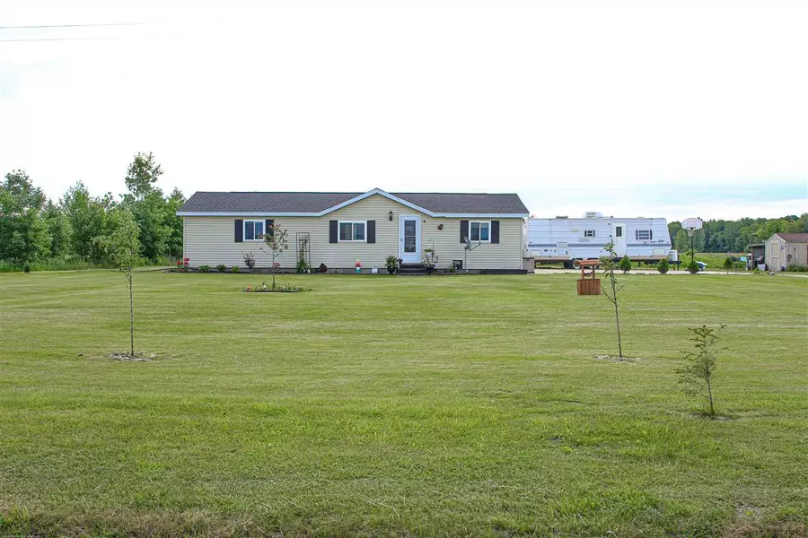 5240 N Lewis, Coleman, MI 48618