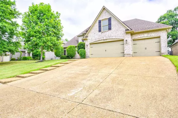 Collierville, TN 38017,10518 FIREWEEK LN