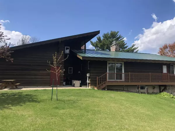 Sparta, WI 54656,5588 Catbird Rd