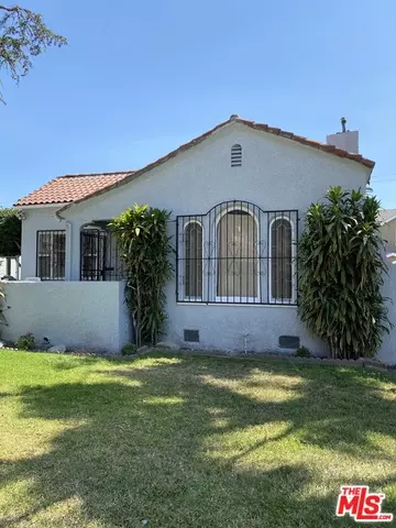 3130 Redwood Ave, Lynwood, CA 90262