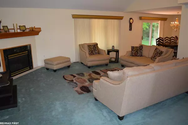 Shelby Twp, MI 48315,11653 Cedarwood