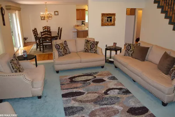 Shelby Twp, MI 48315,11653 Cedarwood