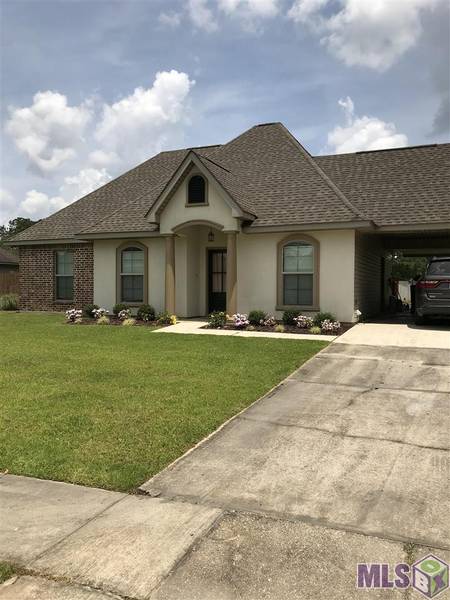 29797 MACON DR, Albany, LA 70711