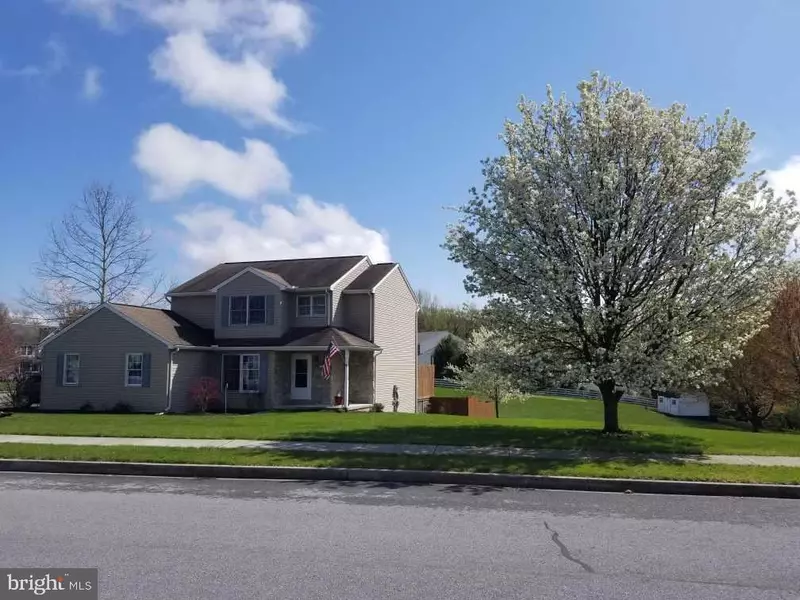 337 FOX RUN CIR, Etters, PA 17319