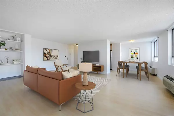 Union City, NJ 07087,100 MANHATTAN AVE #1207