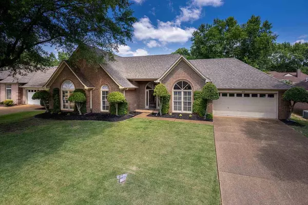 Collierville, TN 38017,852 JOE DR