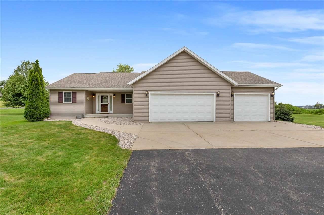 13213 W Northfield Crossing, Evansville, WI 53536