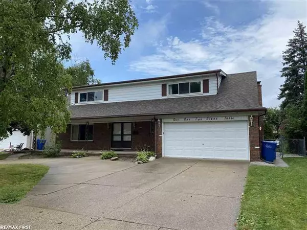 11283 PALM, Warren, MI 48093