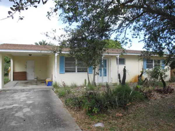 Tequesta, FL 33469,11621 SE Doherty ST