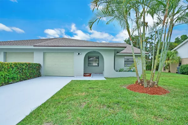 11902 Suellen CIR, Wellington, FL 33414