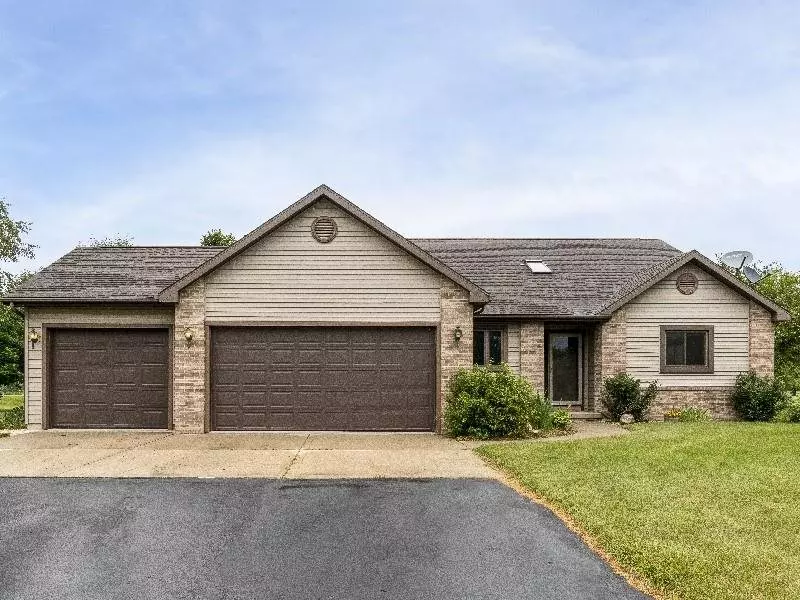 W3201 Schaefer Rd, Belleville, WI 53508