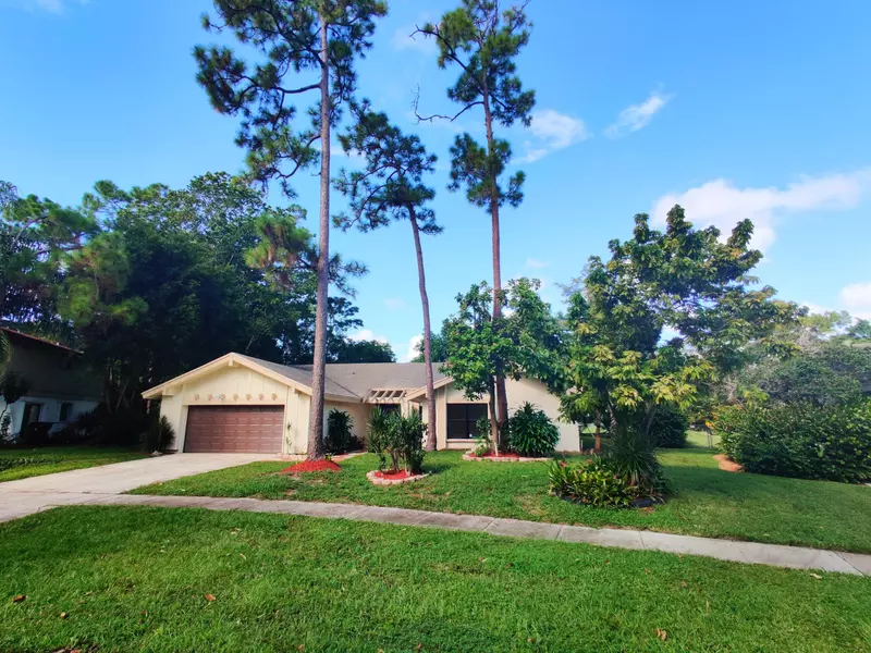 12410 Sawgrass CT, Wellington, FL 33414