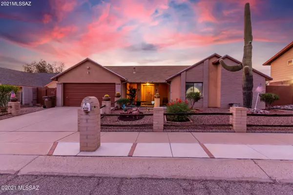 4750 W Snow Leopard Drive, Tucson, AZ 85742