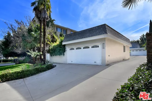 14126 DICKENS ST, Sherman Oaks, CA 91423