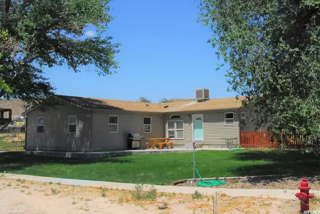 Gunnison, UT 84634,310 W CENTER N