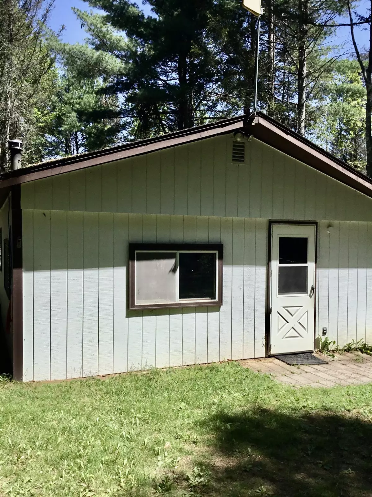 Beecher, WI 54156,W 4890 Hideaway