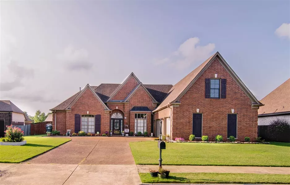 284 ESTANAULA RD, Collierville, TN 38017