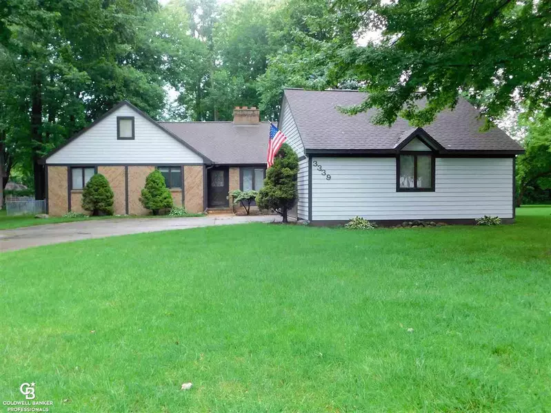 3339 Clyde Dr, Burtchville, MI 48059