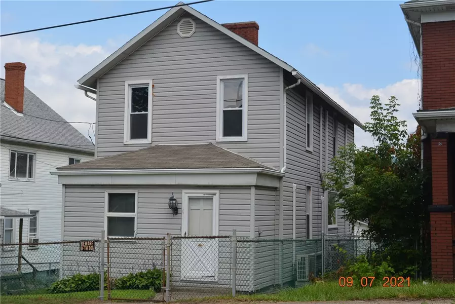 539 Morrell Ave, Connellsville, PA 15425