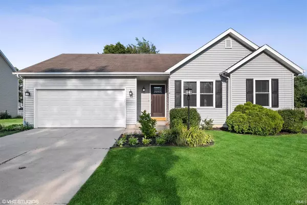 55386 W Mayapple Trail, Osceola, IN 46561