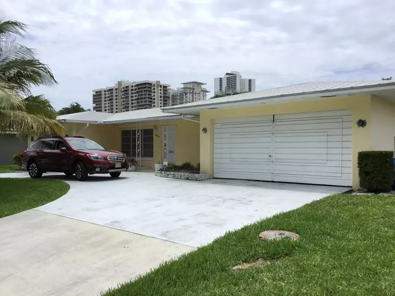 1251 Morse BLVD, Riviera Beach, FL 33404