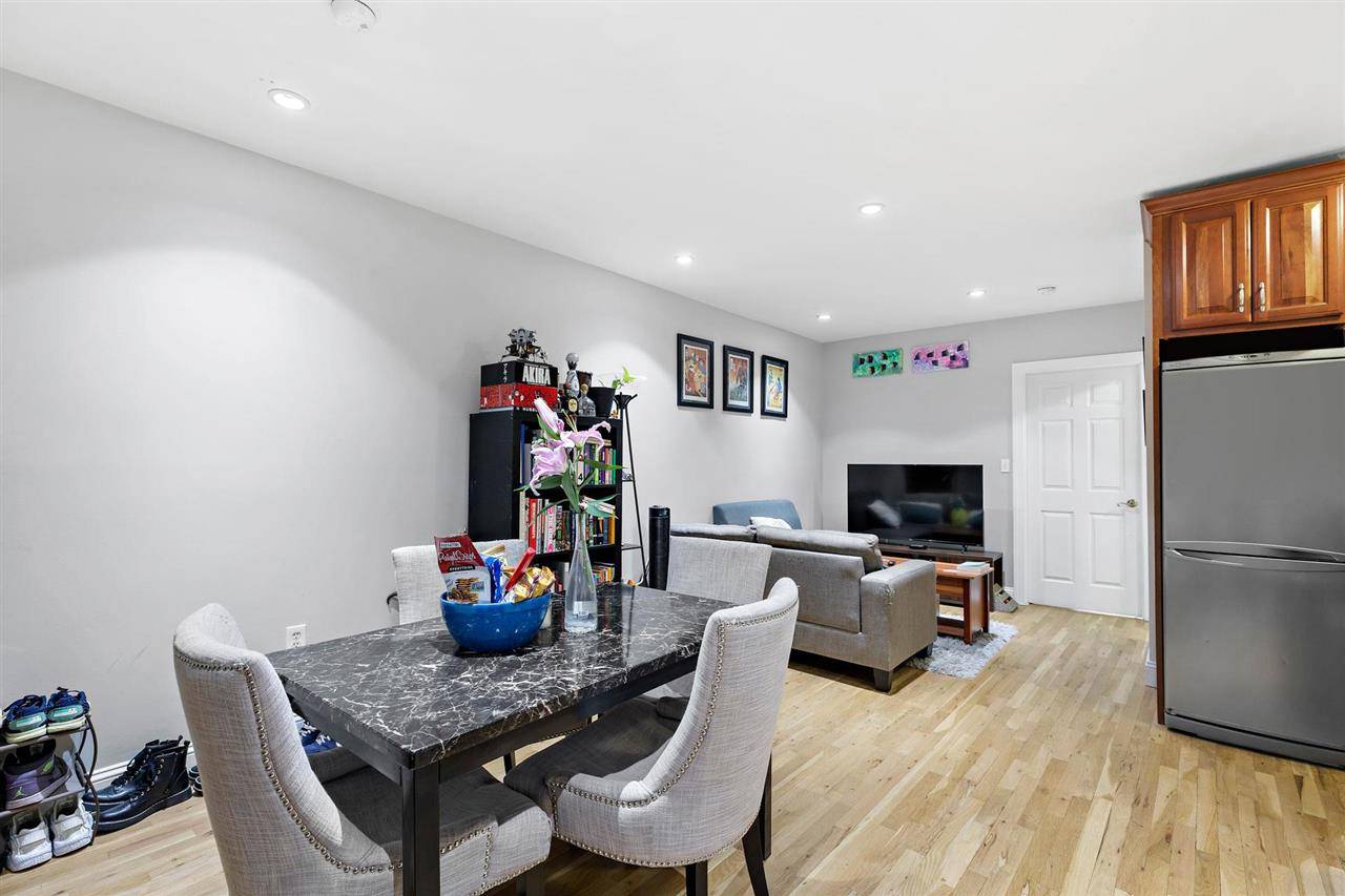 Union City, NJ 07087,3315 PLEASANT AVE  #217