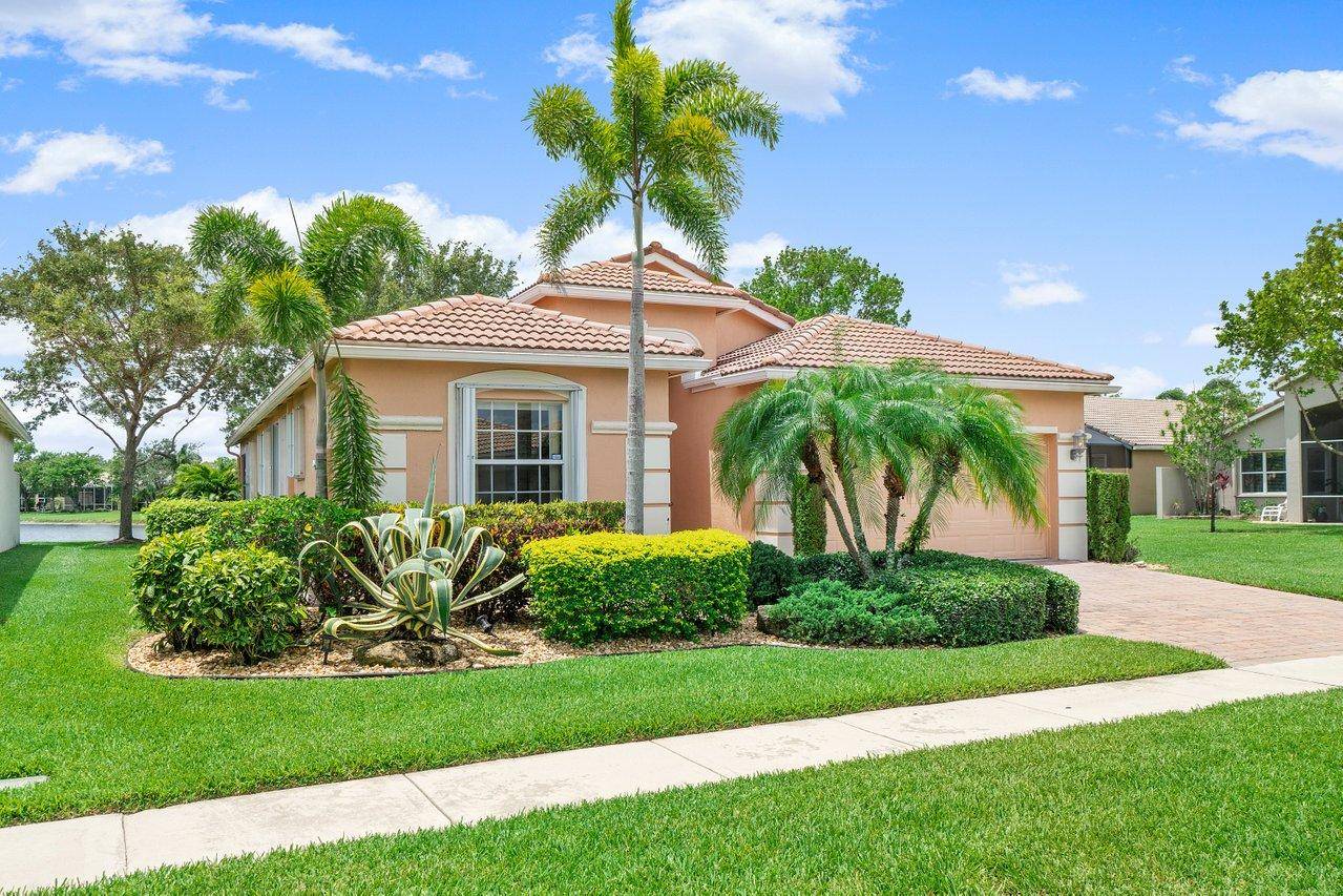 8592 Via Avellino, Lake Worth, FL 33467