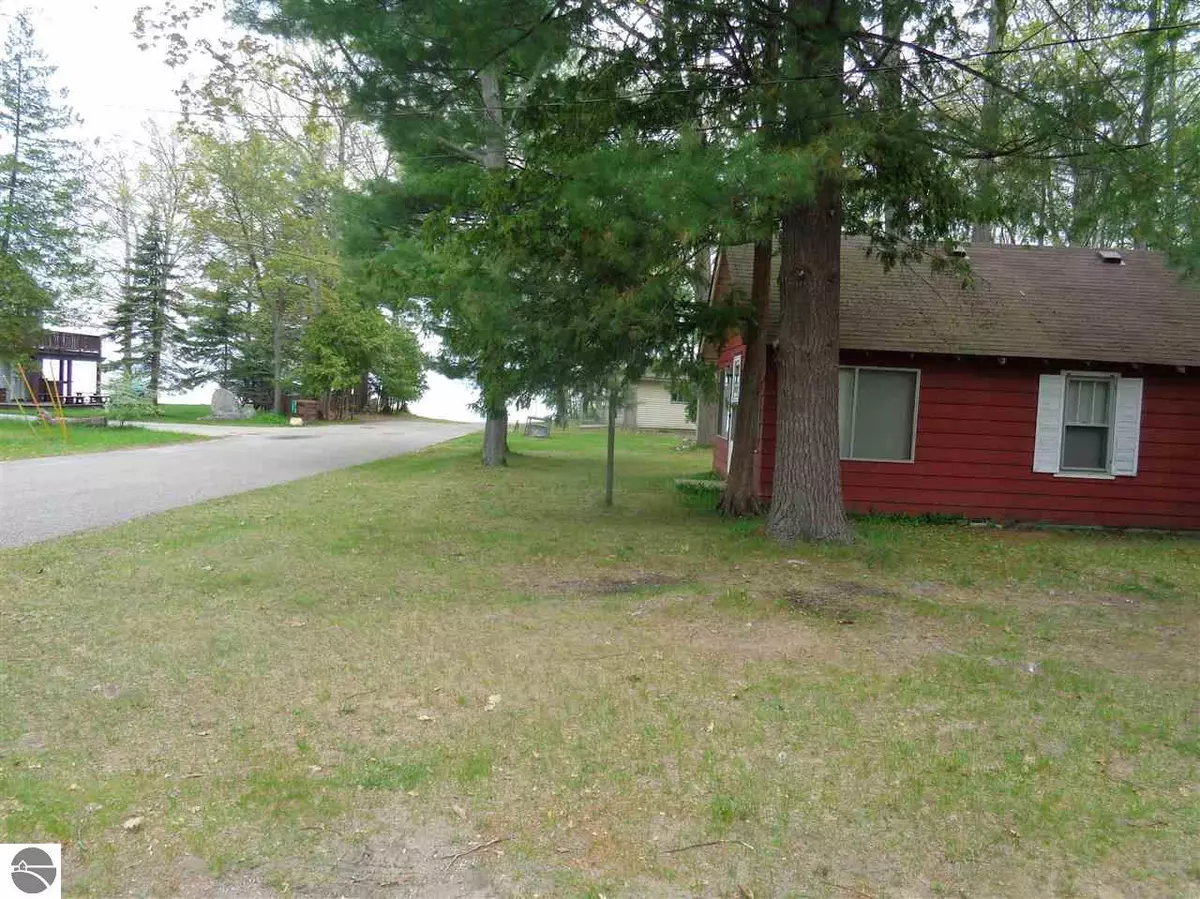 Prudenville, MI 48651,322 Stratford