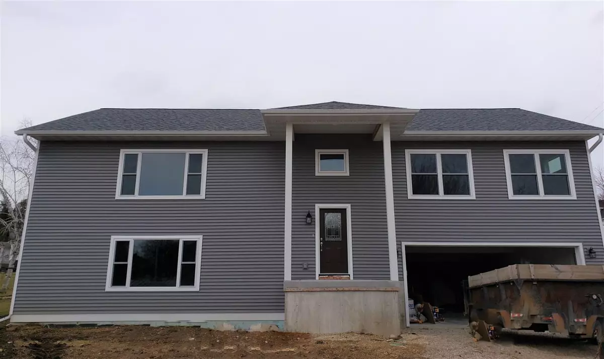 New Glarus, WI 53574,319 4th Ave