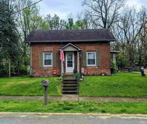 225 W Pine Street, Knightstown, IN 46148-1348