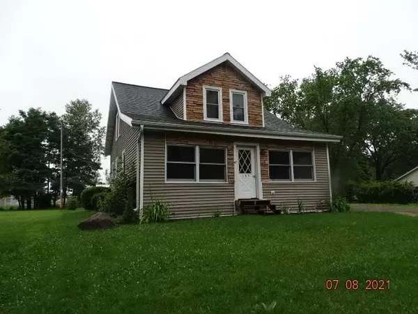 305 Ontario St, Portage, WI 53901