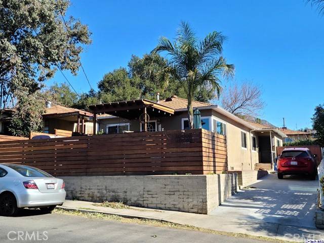 Tujunga, CA 91042,10006 10008 Silverton AVE