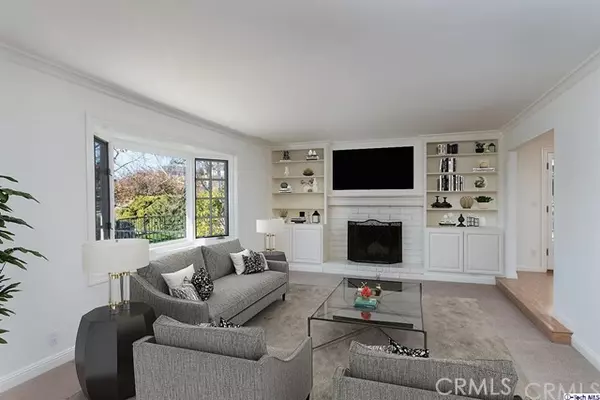 Glendale, CA 91208,2261 El Arbolita DR