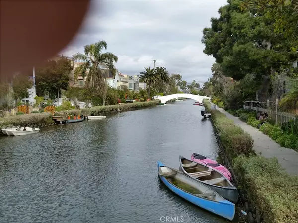 Venice, CA 90291,205 Sherman Canal