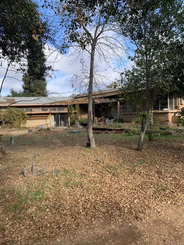 2388 Dehesa, El Cajon, CA 92019