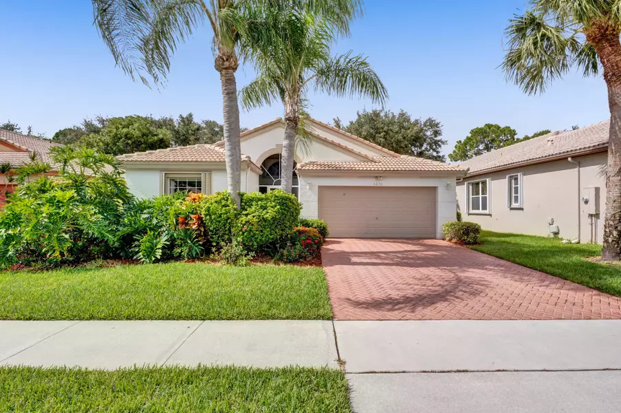 5670 S Swaying Palm LN, Boynton Beach, FL 33437