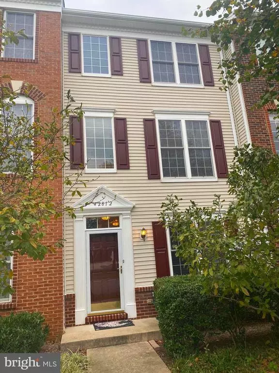 Chantilly, VA 20152,42812 CENTER ST