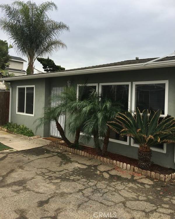 2416 England ST, Huntington Beach, CA 92648