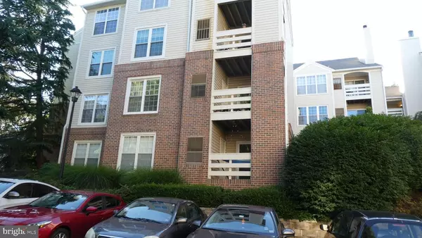 Alexandria, VA 22304,244 S REYNOLDS ST #301