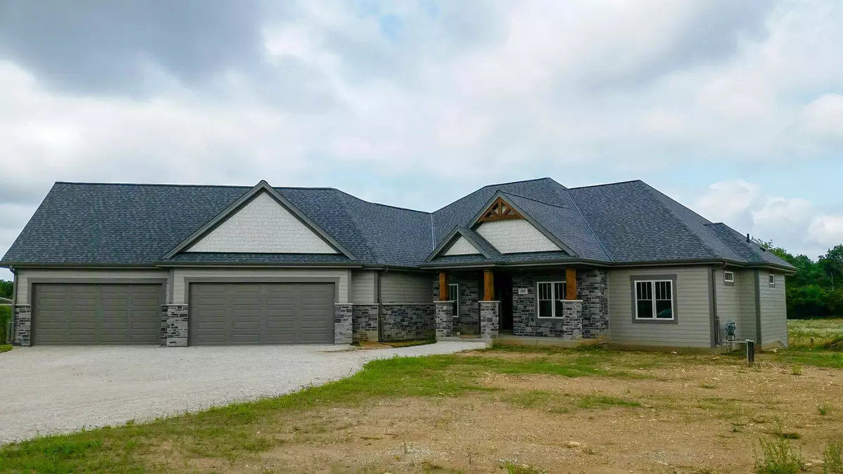 Richfield, WI 53017,395 Highland Ridge