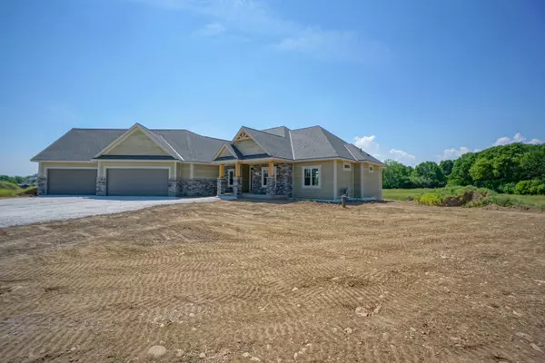 Richfield, WI 53017,395 Highland Ridge