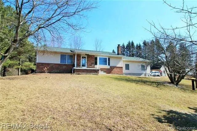 2403 S WASHBURN RD, Elba Twp, MI 48423