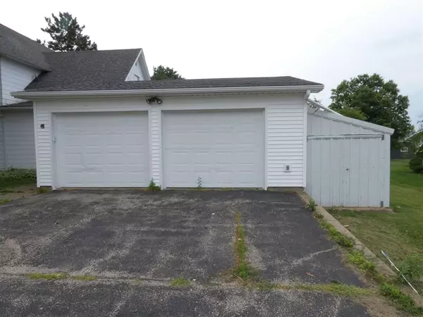 Fennimore, WI 53809,1420 Madison St