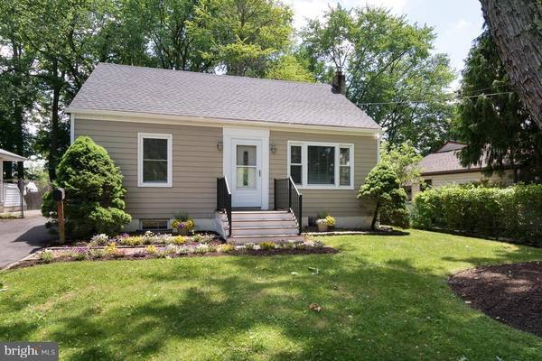 1204 LOWER FERRY RD, Ewing, NJ 08618