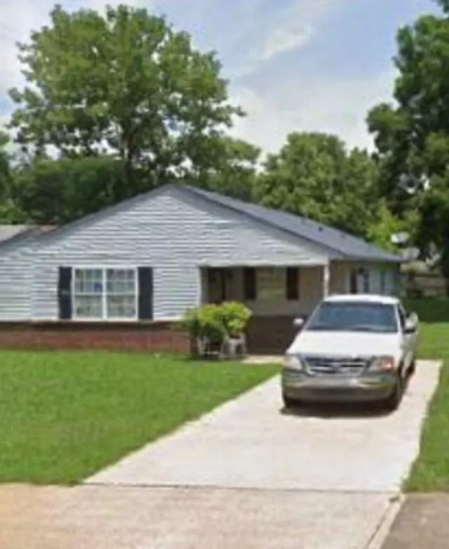 Memphis, TN 38127,484 FERNCLIFF CV